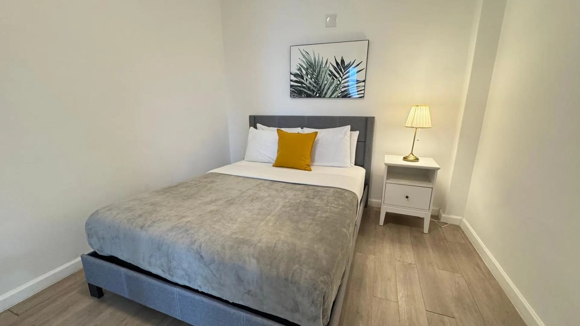 Villas At Auxilio Mutuo 102 산후안 아파트
